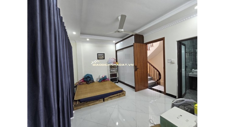 Bán nhà 5 tầng Phúc Lợi mặt tiền 5m gần ô tô thiết kế mỗi tầng 1 phòng khép kín, nhà mới ở ngay